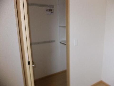 収納　ウォークインクローゼット（イメージ）