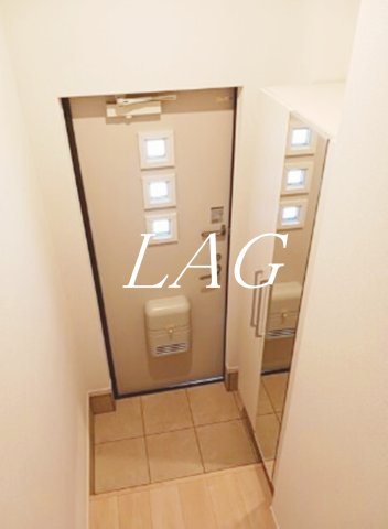 玄関　玄関です。