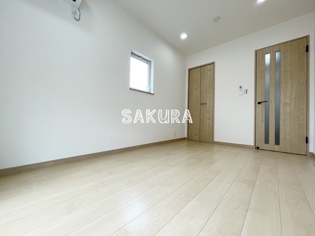 その他設備　室内エアコン付き♪