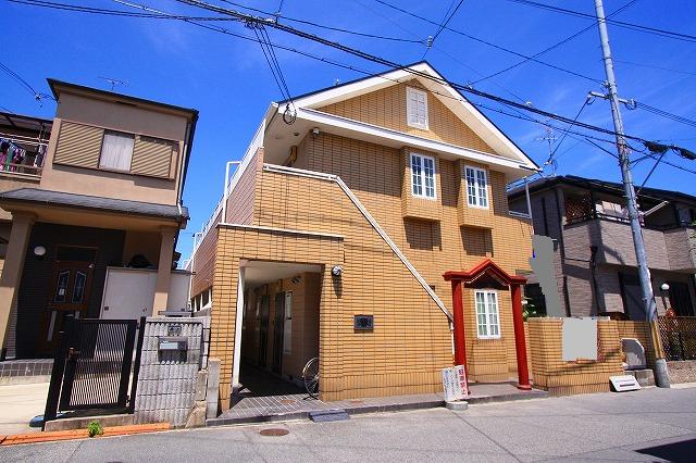 建物外観　落ち着いた雰囲気の外観です