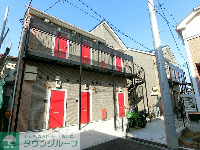 建物外観　重厚なレンガ調のオシャレな外観です！