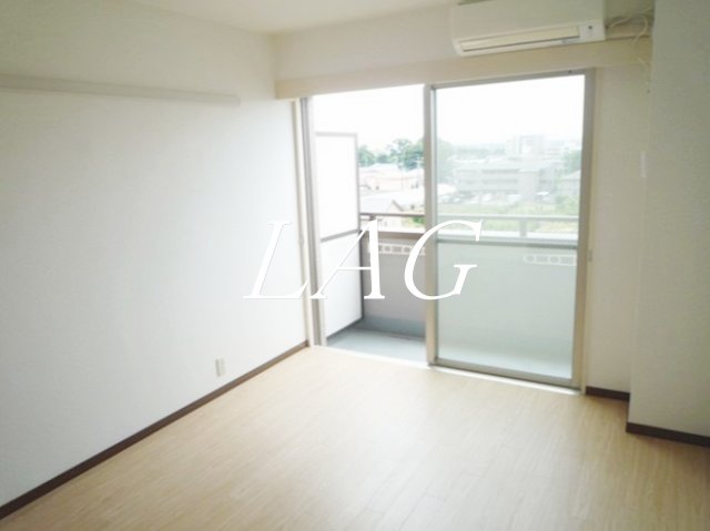 居室・リビング　洋室のお部屋です。