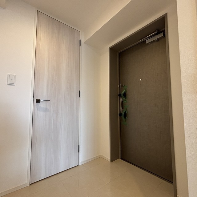 玄関　※写真は同タイプ住戸です。