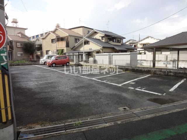 その他　近隣駐車場（その他）まで1101m