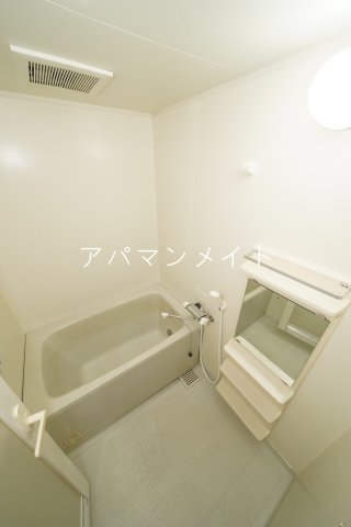 バス・シャワールーム　お風呂で日々の疲れを落としましょう