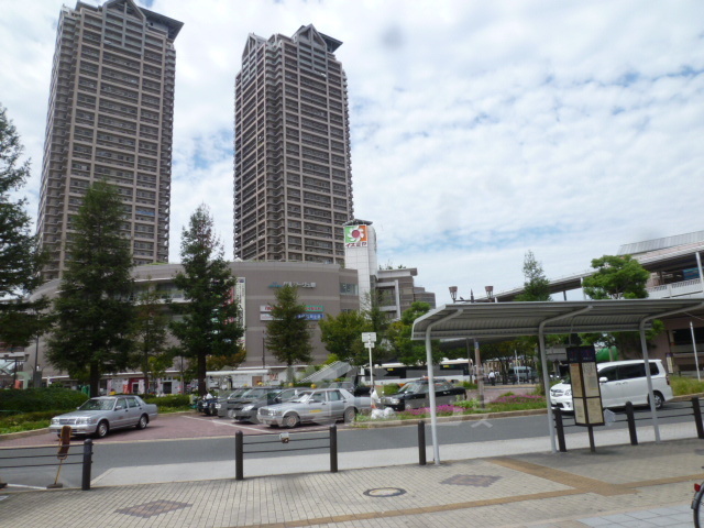 スーパー　イズミヤ　阪和堺店（スーパー）まで1098m