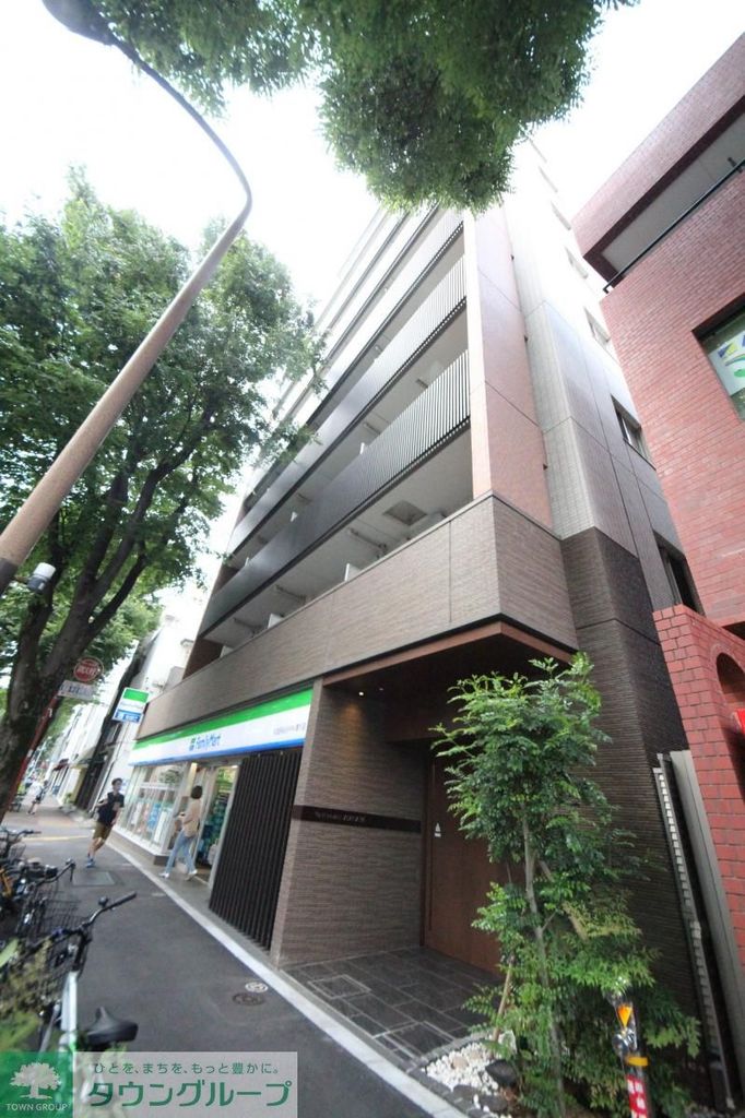 建物外観　エントランス