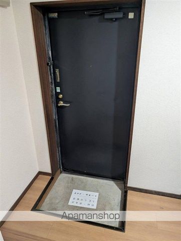 鹿児島市電谷山線 新屋敷駅 徒歩5分 5階建 築37年の玄関写真