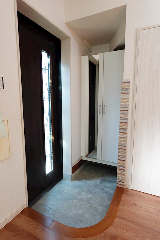 粕谷3-21戸建の玄関写真