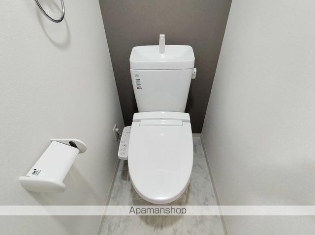 仙台市地下鉄東西線 宮城野通駅 徒歩4分 9階建 築9年のトイレ写真