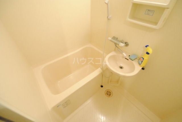 M&Mウメダイーストの風呂写真
