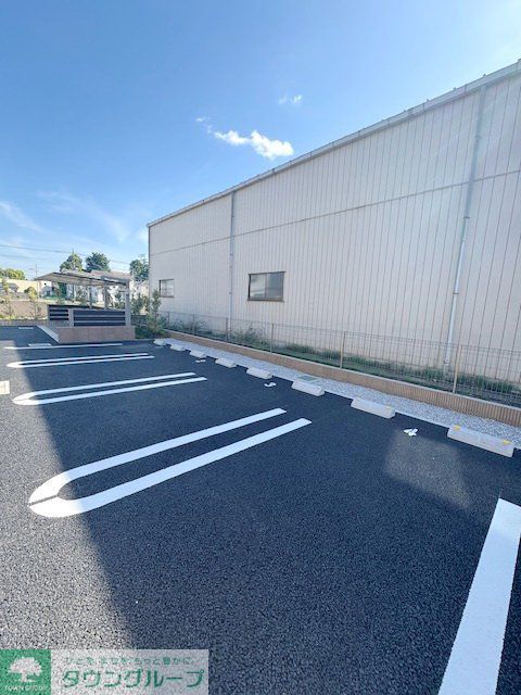 駐車場　駐車場