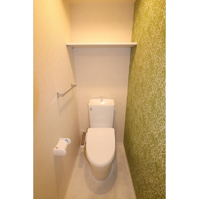 D-Room ロイヤルクレセントのトイレ写真