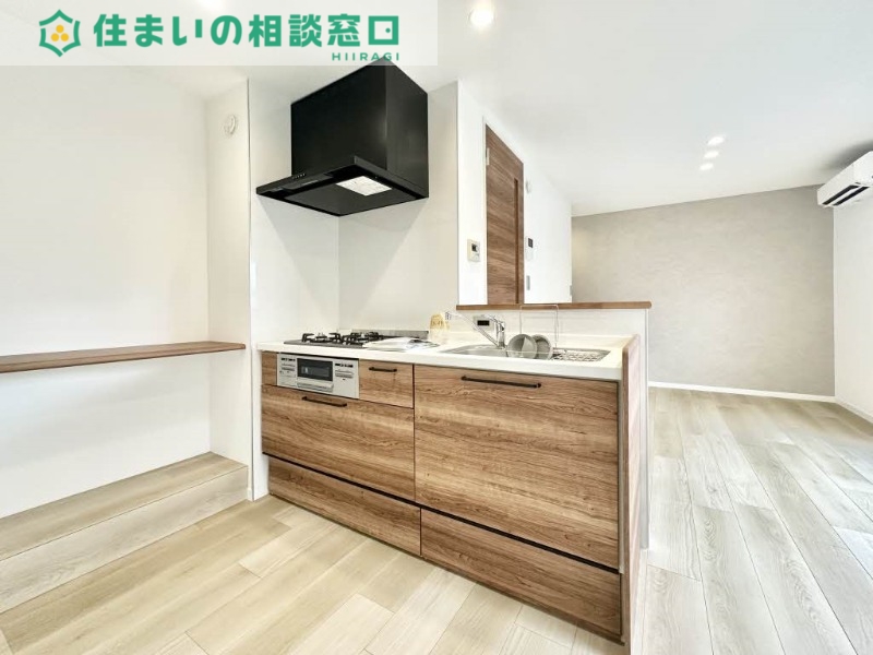 名鉄名古屋本線 矢作橋駅 徒歩8分 2階建 築38年のキッチン写真