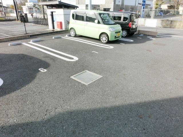 駐車場　敷地内の駐車場です
