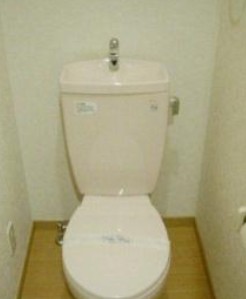 ＪＲ鹿児島本線 博多駅 徒歩7分 9階建 築23年のトイレ写真