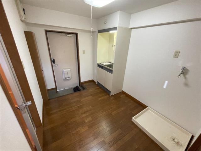 東急田園都市線 青葉台駅 徒歩9分 3階建 築33年の内装写真
