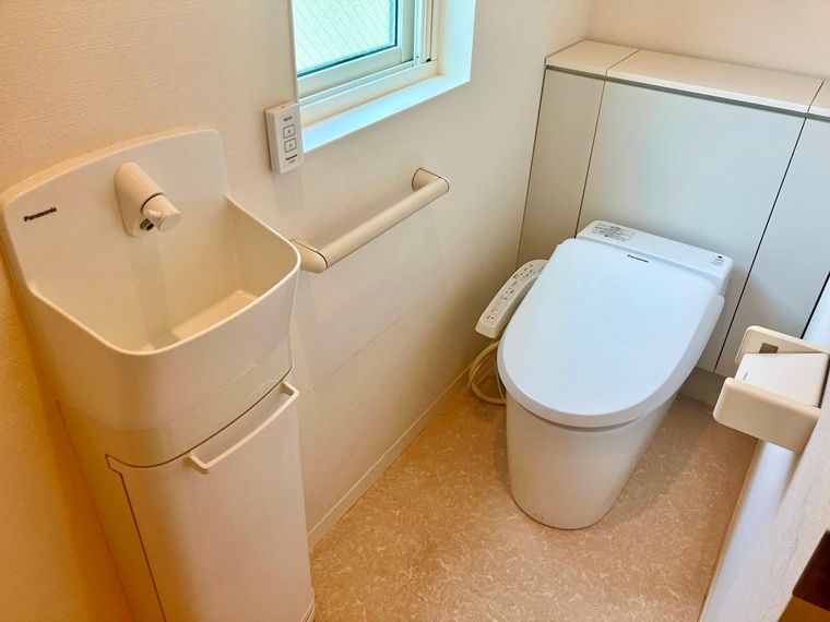 鶴瀬西戸建のトイレ写真