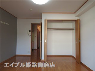 ベルフローラの居間写真