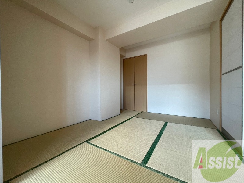 その他部屋・スペース　５．３帖の和室です。やっぱり和室は落ち着きますね。