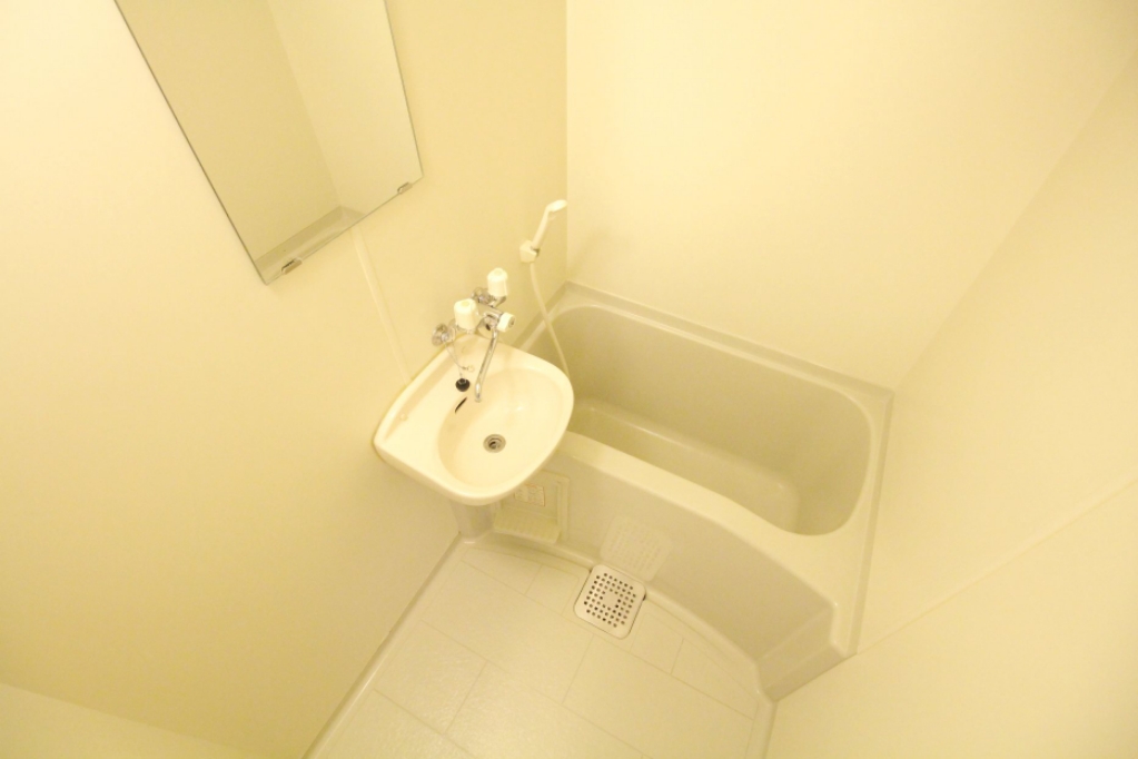 レオパレス住吉伍番館の風呂写真