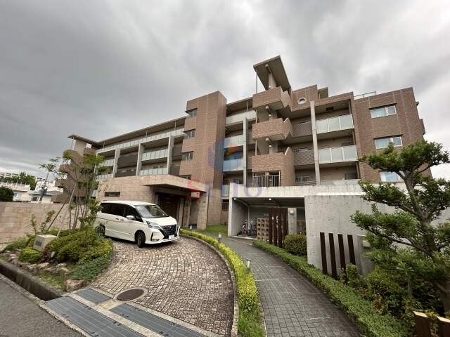 アンビエラ桃山台の外観写真