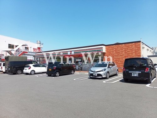 コンビニ　セブンイレブン　豊橋菰口町3丁目店（コンビニ）まで612m