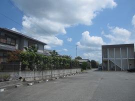 駐車場　駐車場完備