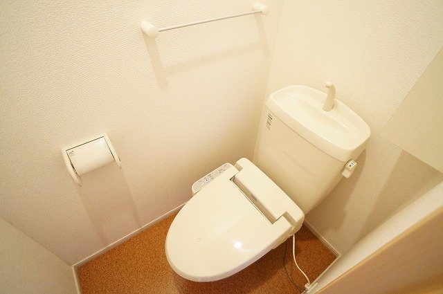 トイレ　シンプルで使いやすいトイレです