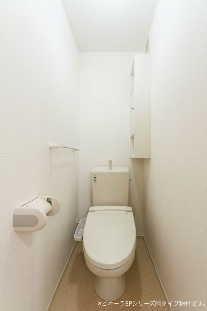 ＪＲ川越線 南古谷駅 徒歩15分 2階建 築10年のトイレ写真