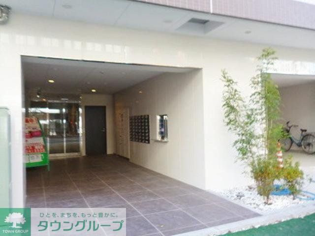 エントランス　★正面エントランス★