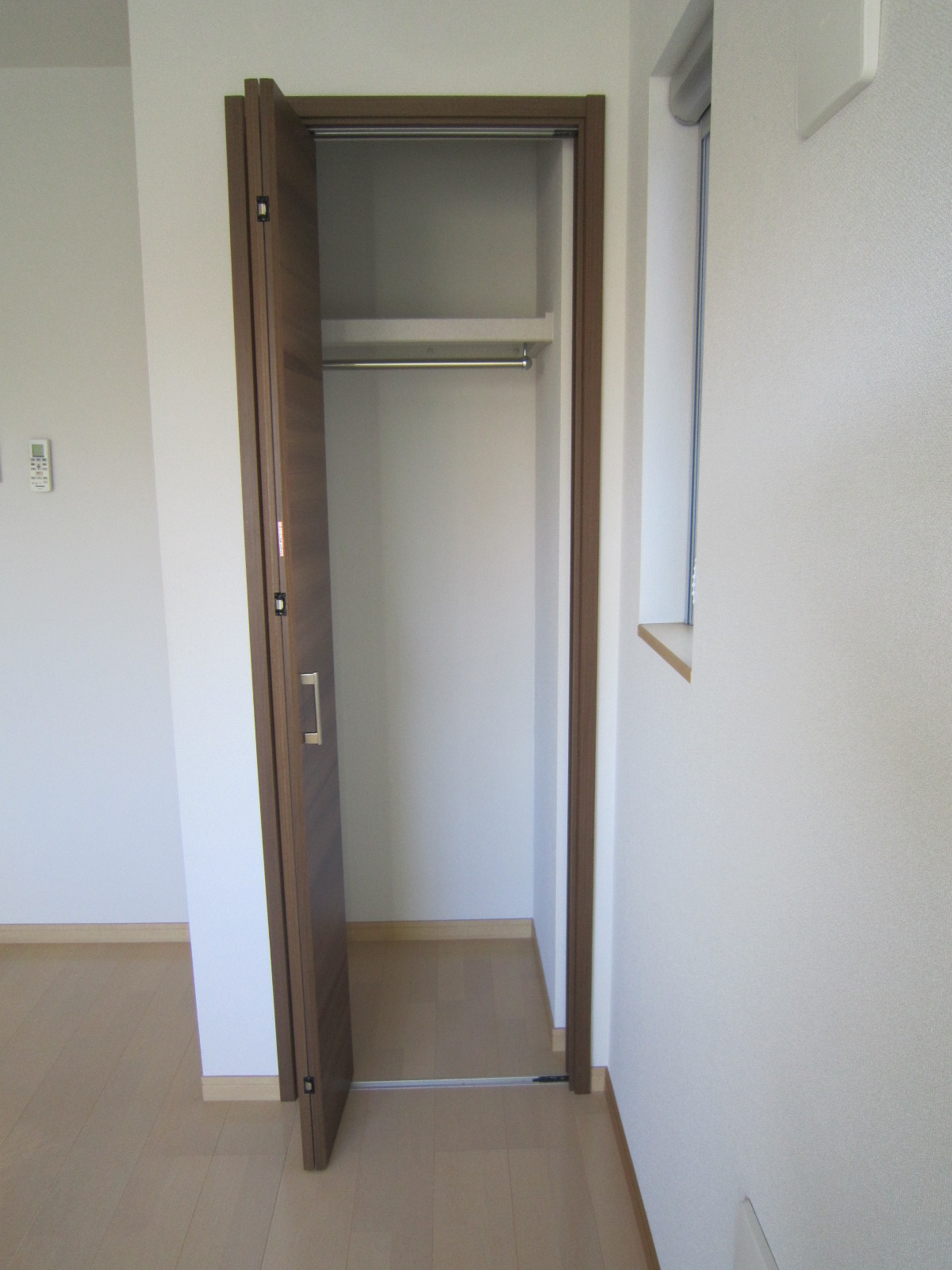 収納　洋室クローゼット