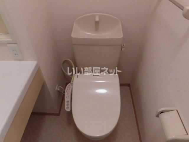 【須賀川市和田のアパートのトイレ】