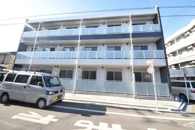 八王子市千人町のマンションの建物外観