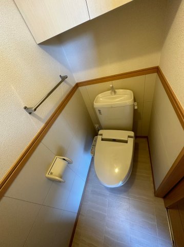 【コルヌイエのトイレ】
