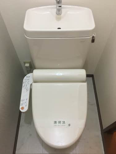 【玉野市長尾のアパートのトイレ】