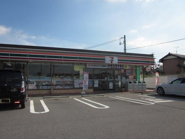 【本巣郡北方町朝日町のアパートのコンビニ】