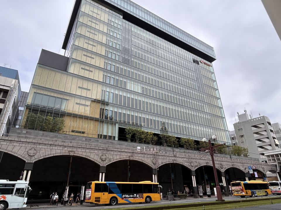 銀行　鹿児島銀行本店（銀行）まで280m