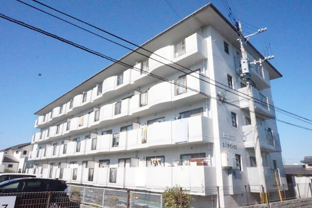 宗像市田熊のマンションの建物外観