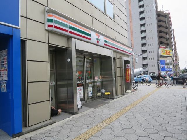 【大阪市西区北堀江のマンションのコンビニ】