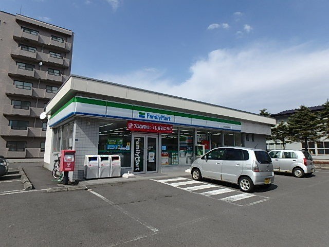 【苫小牧市若草町のマンションのコンビニ】