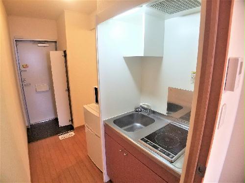 その他　リビング側から見た玄関