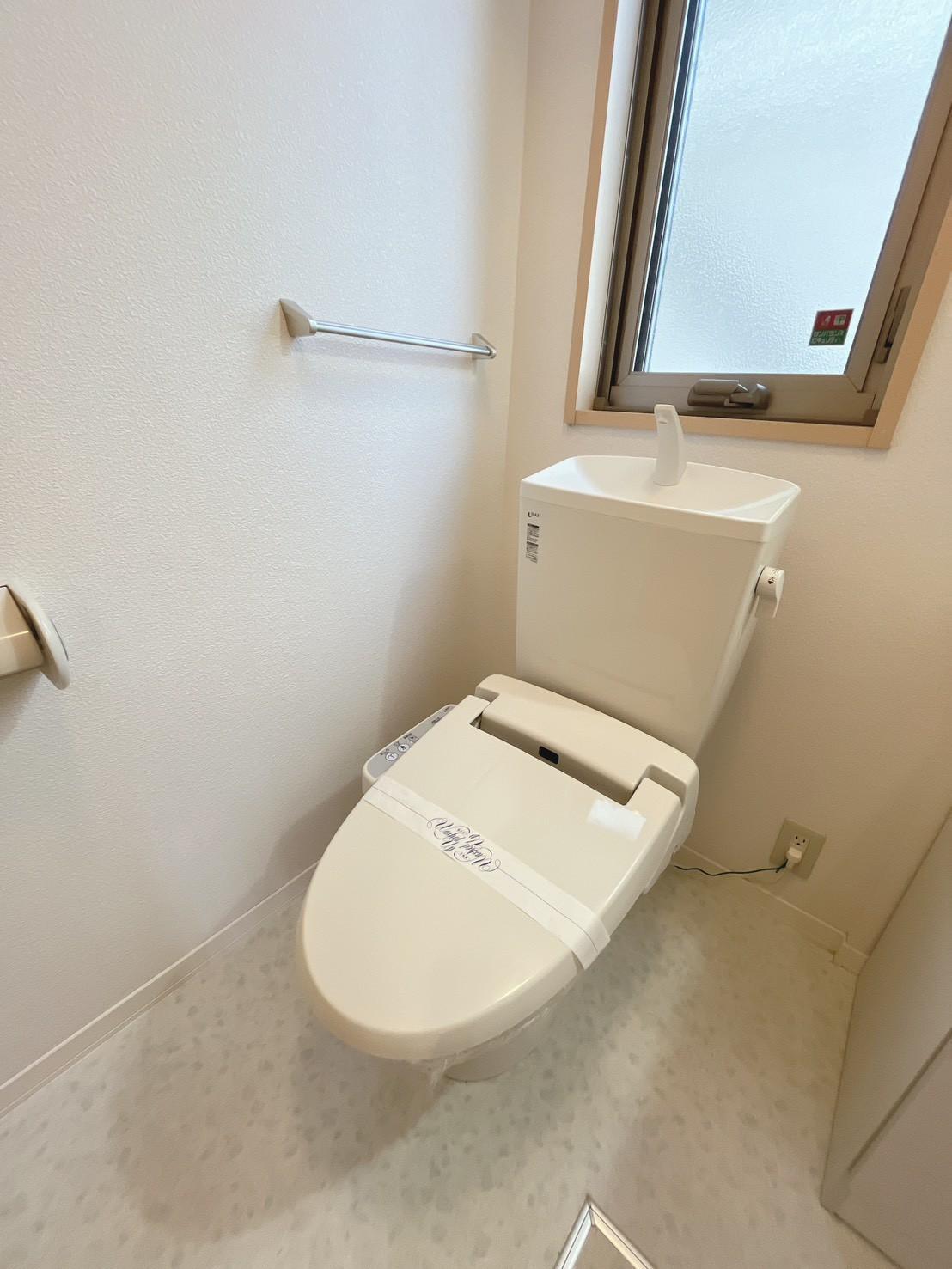 トイレ　ウォシュレット完備