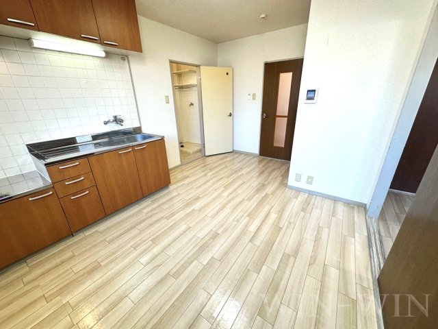 居室・リビング　イメージ（同建物内別部屋の写真です）