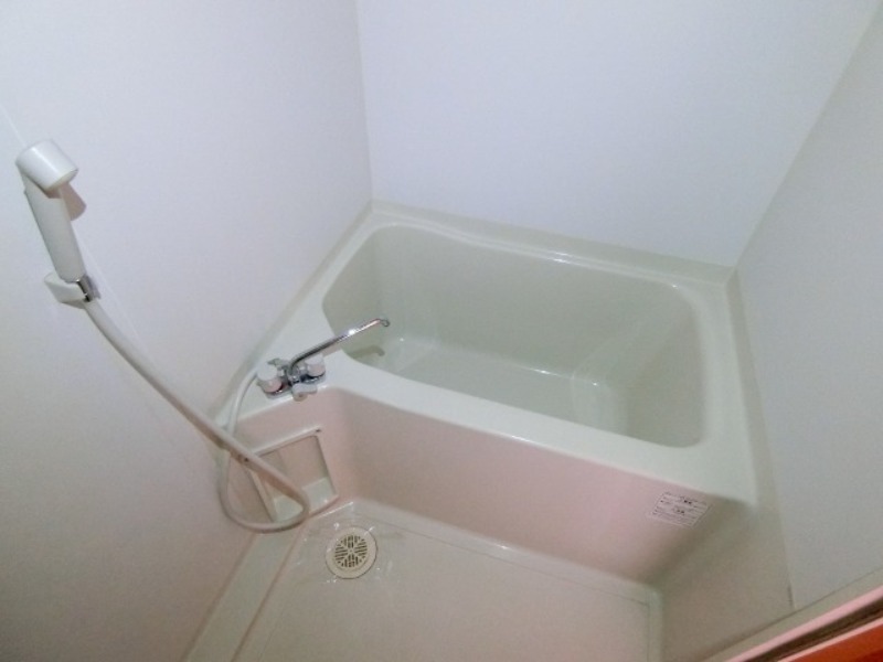 バス・シャワールーム　図面と現状に相違がある場合には現状を優先．．．