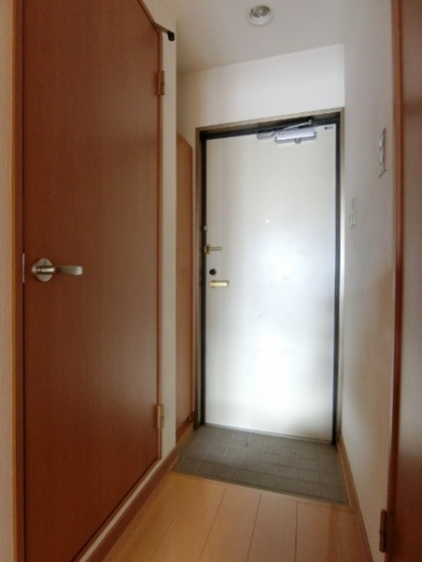 玄関　図面と現状に相違がある場合には現状を優先．．．