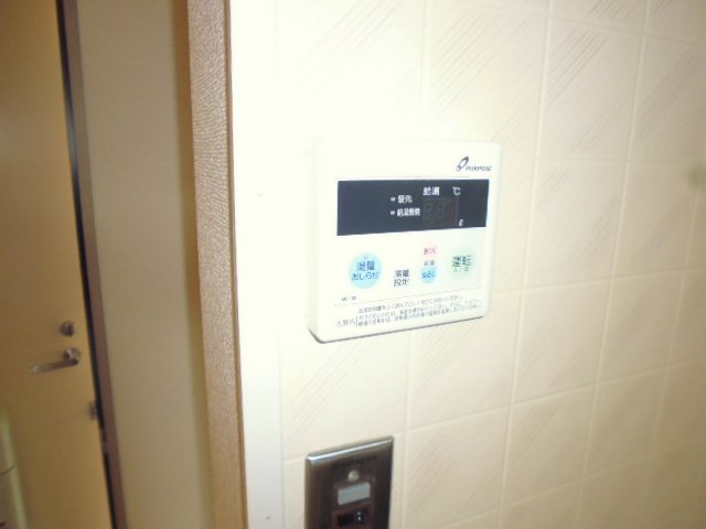 その他設備　給湯リモコン