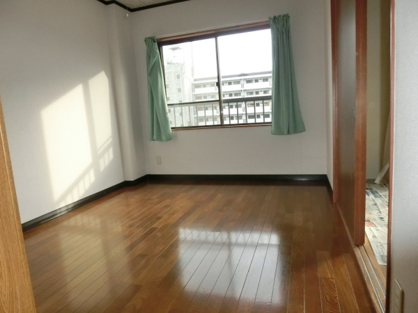 居室・リビング　※反転タイプ