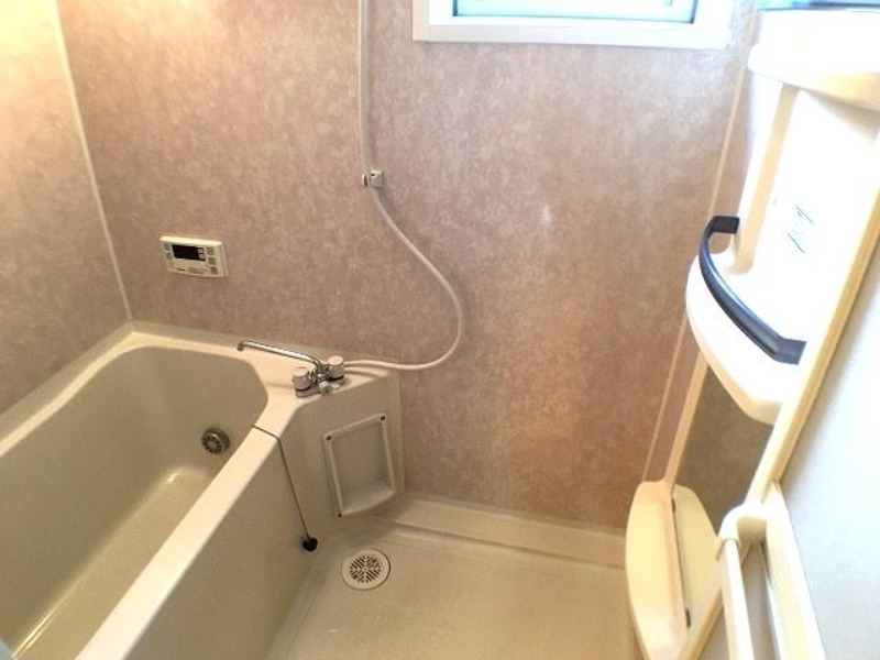 バス・シャワールーム　図面と現状に相違がある場合には現状を優先