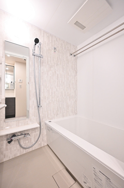 バス・シャワールーム　別部屋参考画像